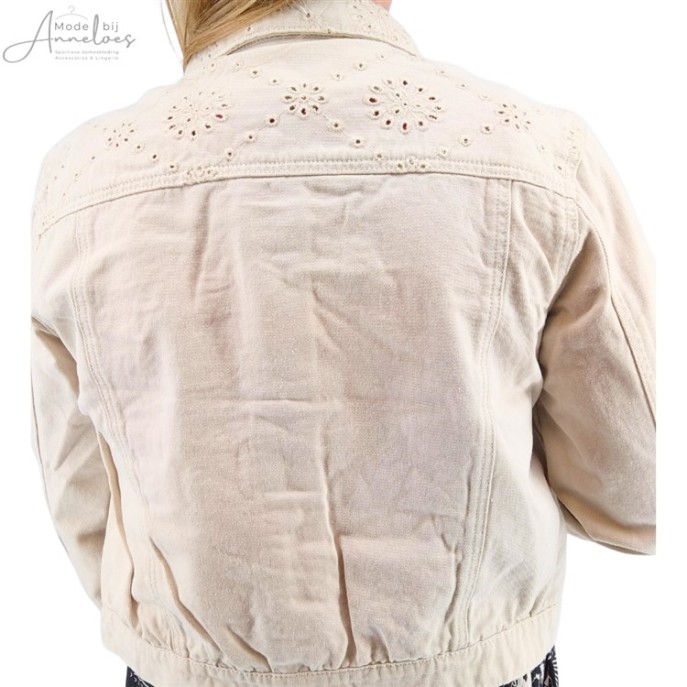Red Button Shelly jacket borduur Kit
